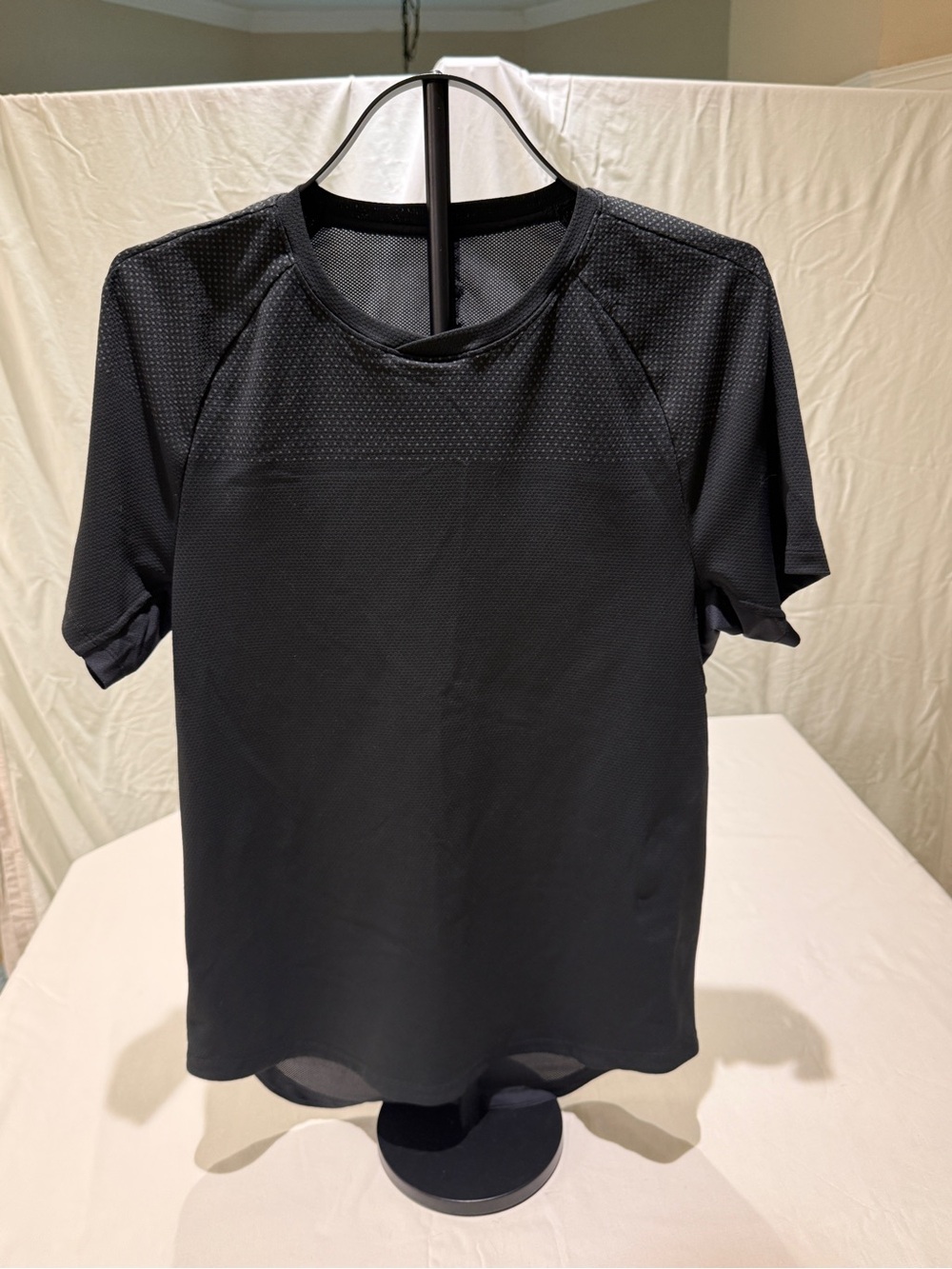 lululemon athletica Black Breathable Mesh Short Sleeve Tee